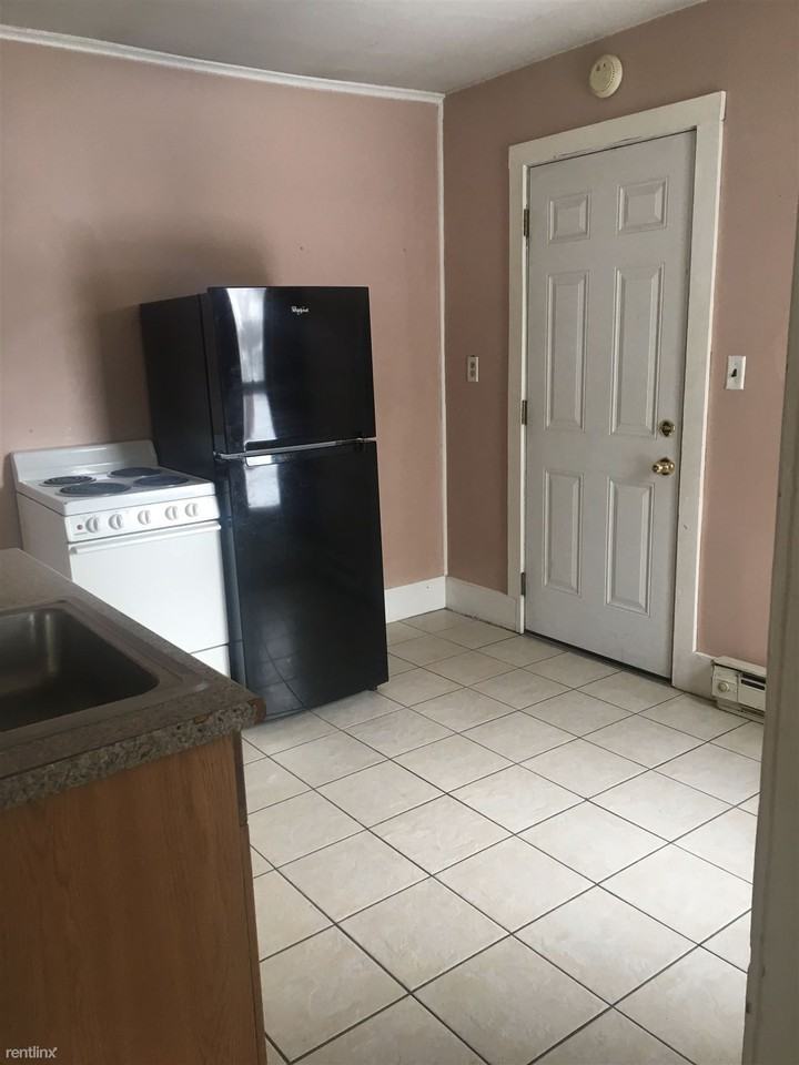 114 Prospect St - Photo 2 of 7