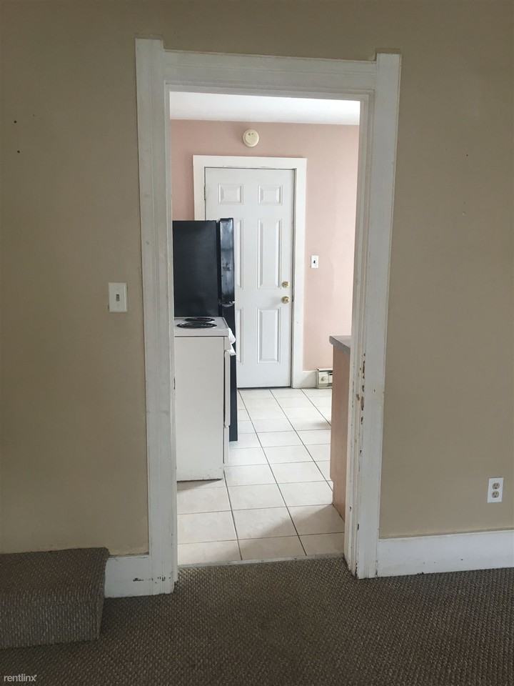 114 Prospect St - Photo 3 of 7