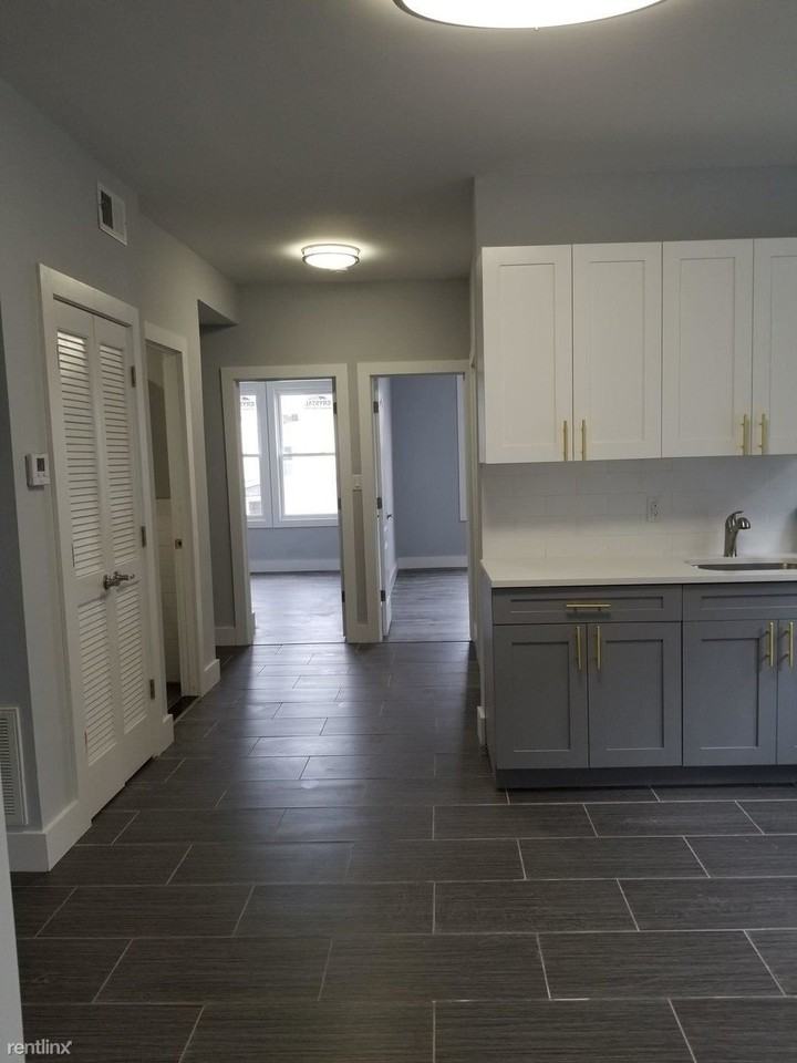 55 Hobson St - Photo 2 of 9