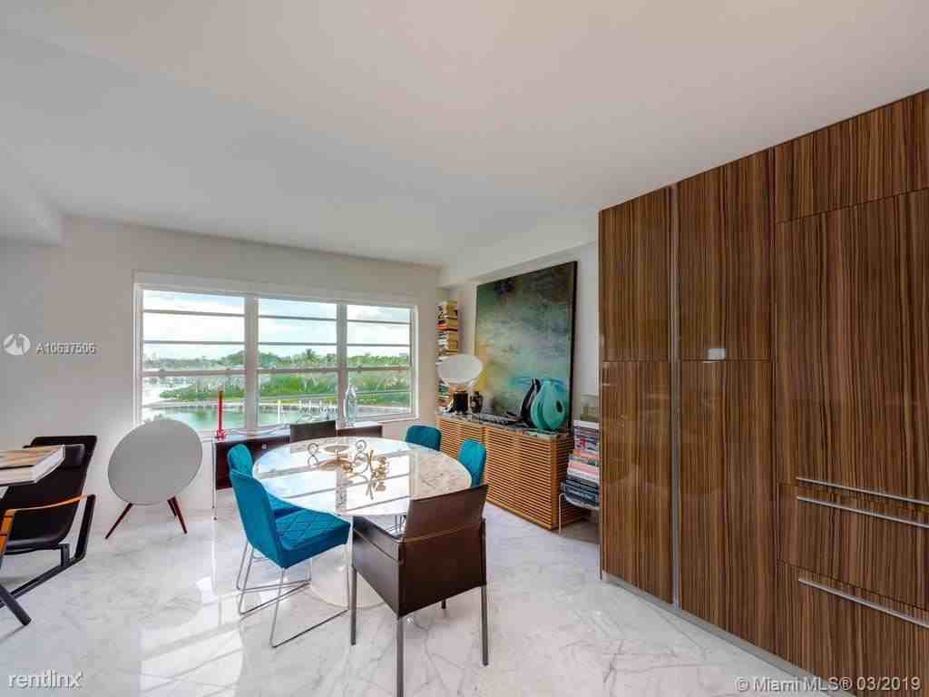 9102 W Bay Harbor Dr - Photo 2 of 13