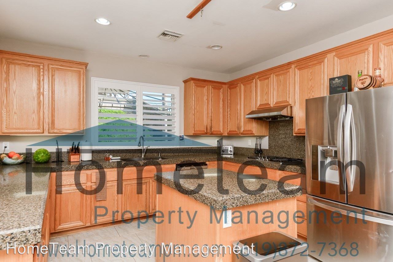 1231 Newcastle Ct - Photo 3 of 31