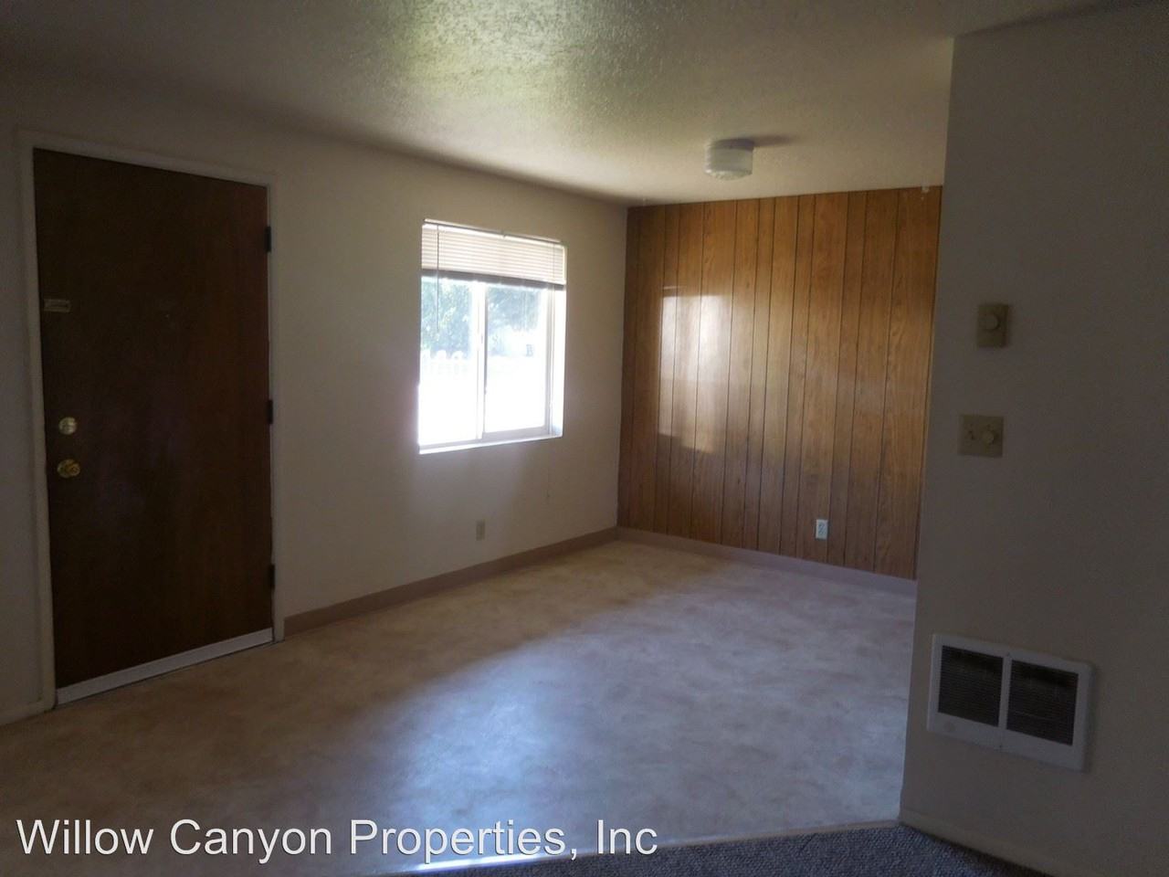 227/229 SE 7th Street - Photo 2 of 2