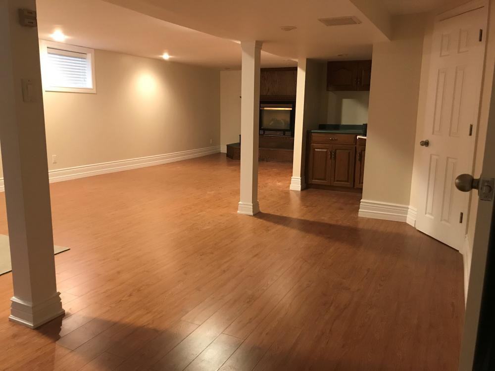 407 Princess Anne Crescent - Photo 3 of 11