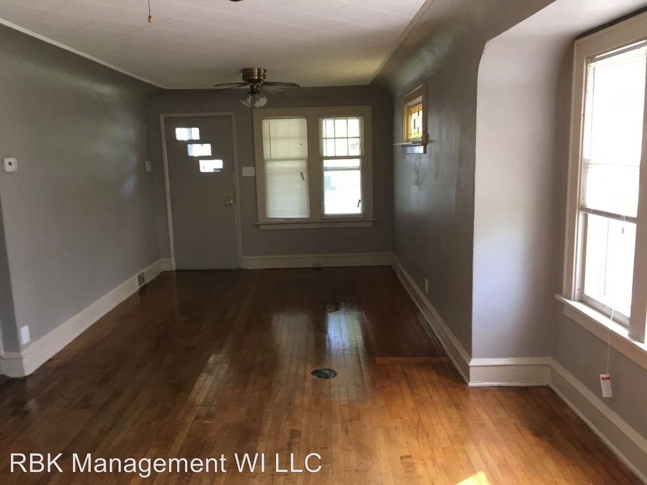 4965 N 55th Street - Photo 2 of 8