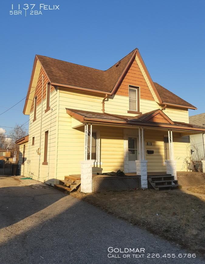 1137 Felix Ave - Photo 3 of 21