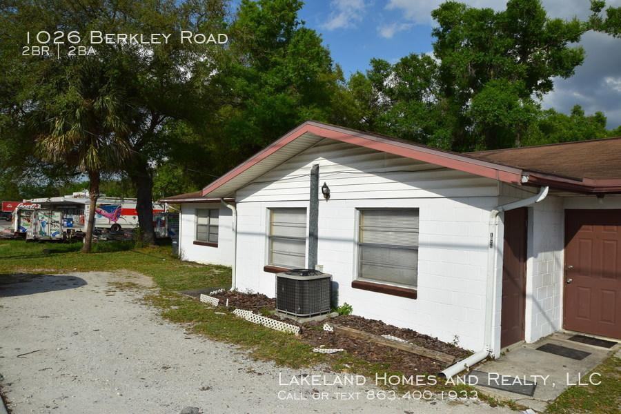 1026 Berkley Rd - Photo 2 of 17