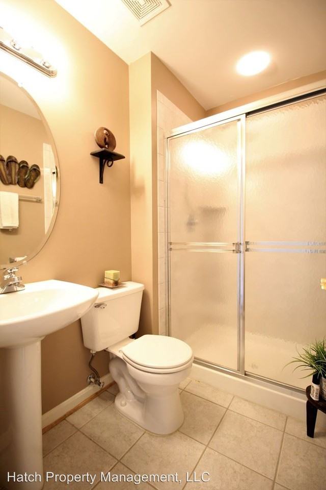 8427 Carmela Cir - Photo 3 of 20