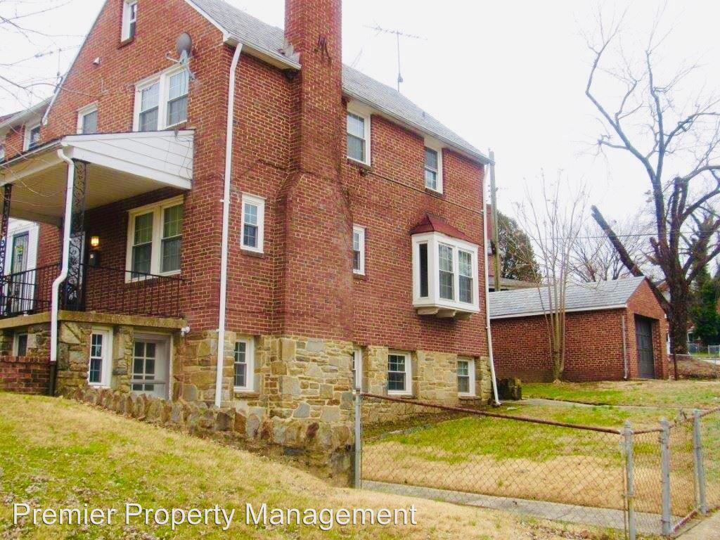 944 Cator Ave - Photo 3 of 16