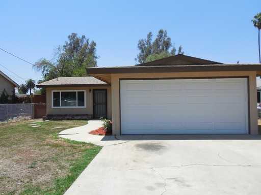 10554 Poplar St - Photo 2 of 29