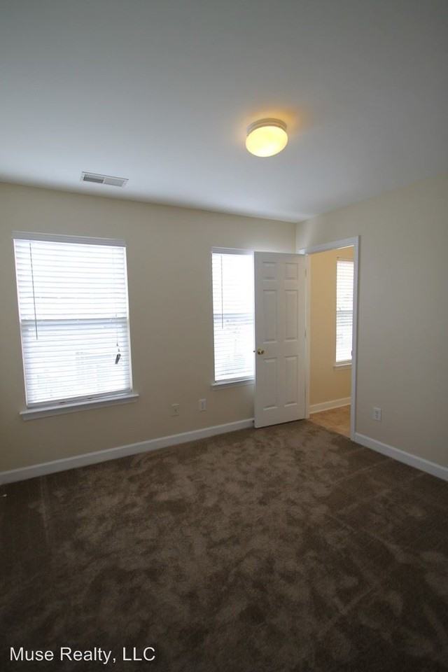 4611 Emily Pl - Photo 3 of 23