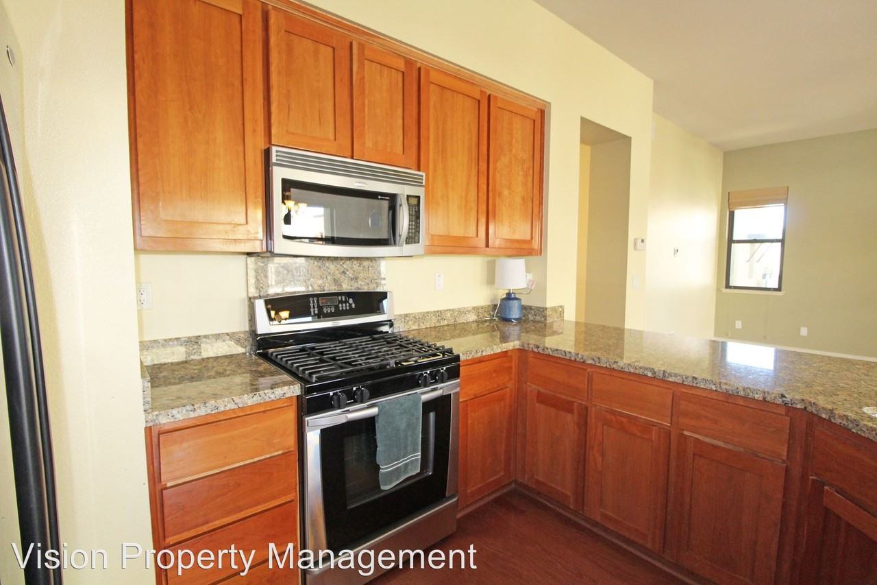 1161 66th St - Photo 3 of 22