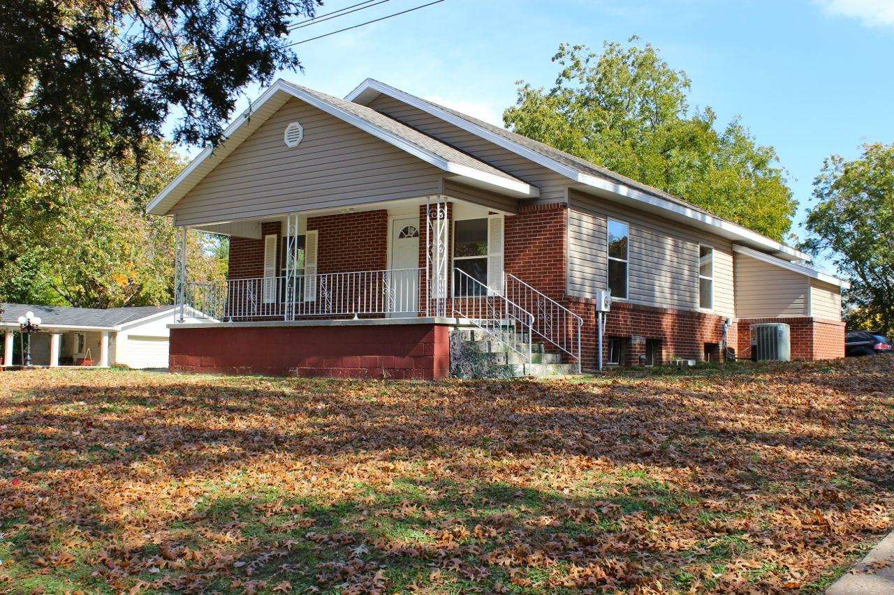 14976 Old Frankfort Rd - Photo 2 of 13