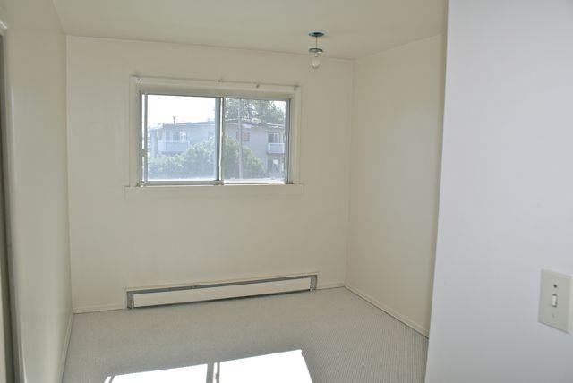 8606 62 St Nw #8 - Photo 7 of 11