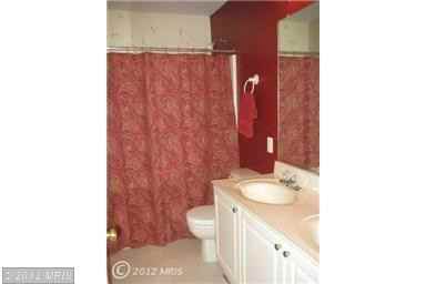 29 Hubbard Ct - Photo 3 of 22