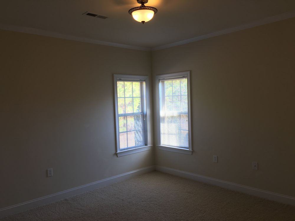 1155 Lillibridge Dr - Photo 3 of 13