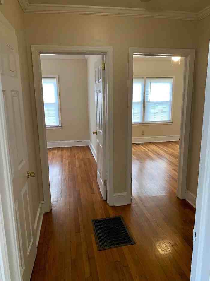 661 Ravenel St - Photo 3 of 8