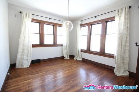 3724 University Ave - Photo 3 of 12