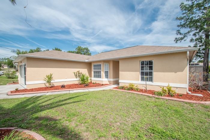 12037 Cavern Rd - Photo 2 of 28