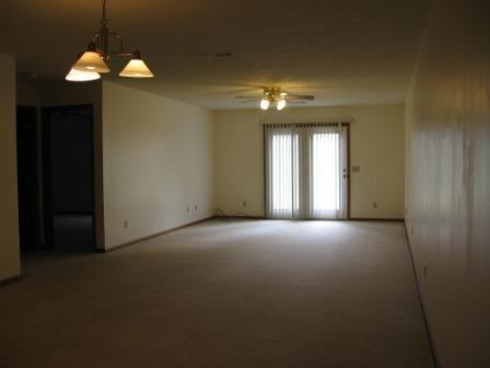 3711 Stonebridge Dr - Photo 3 of 7