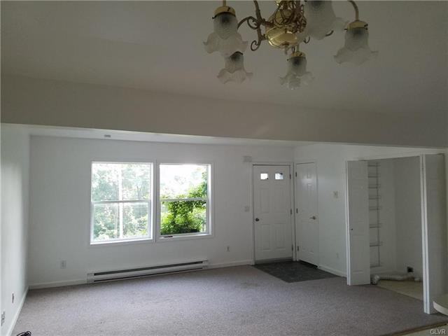 2839 Pike Ave - Photo 3 of 8