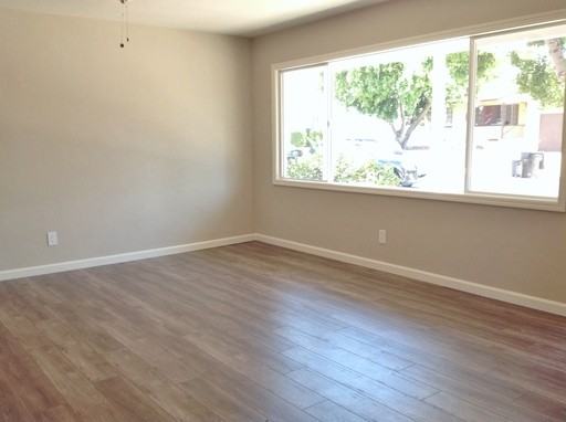 3016 55th St - Photo 3 of 9