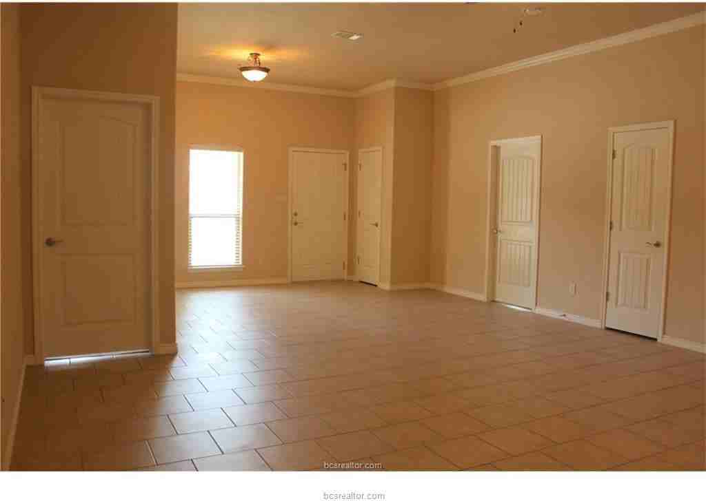 411 E North Ave - Photo 2 of 16