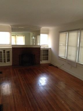 1524 W 28th St - Photo 2 of 8