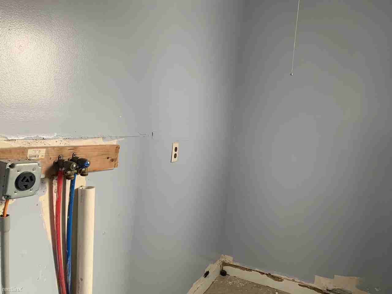 23 Townsend St - Photo 3 of 6