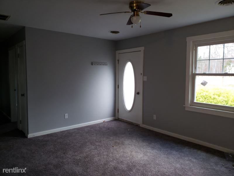 204 Frog Pond Rd - Photo 2 of 12