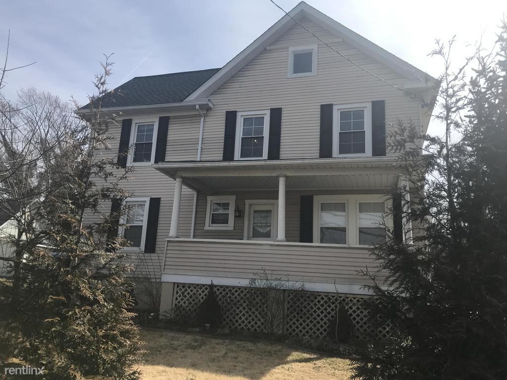1433 Front Ave - Photo 2 of 15
