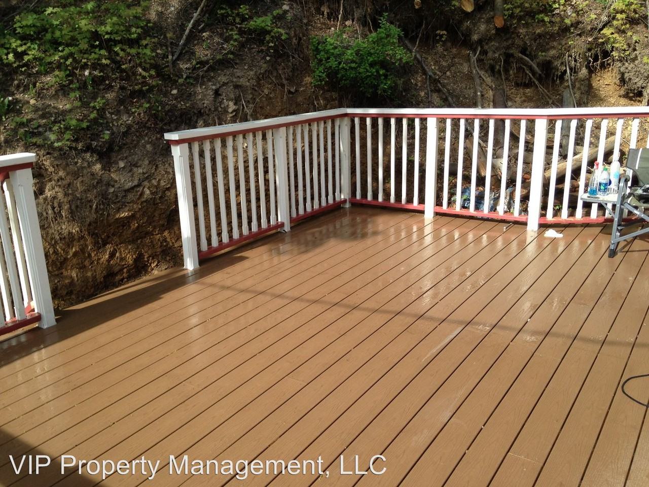 130 Queen St - Photo 3 of 8