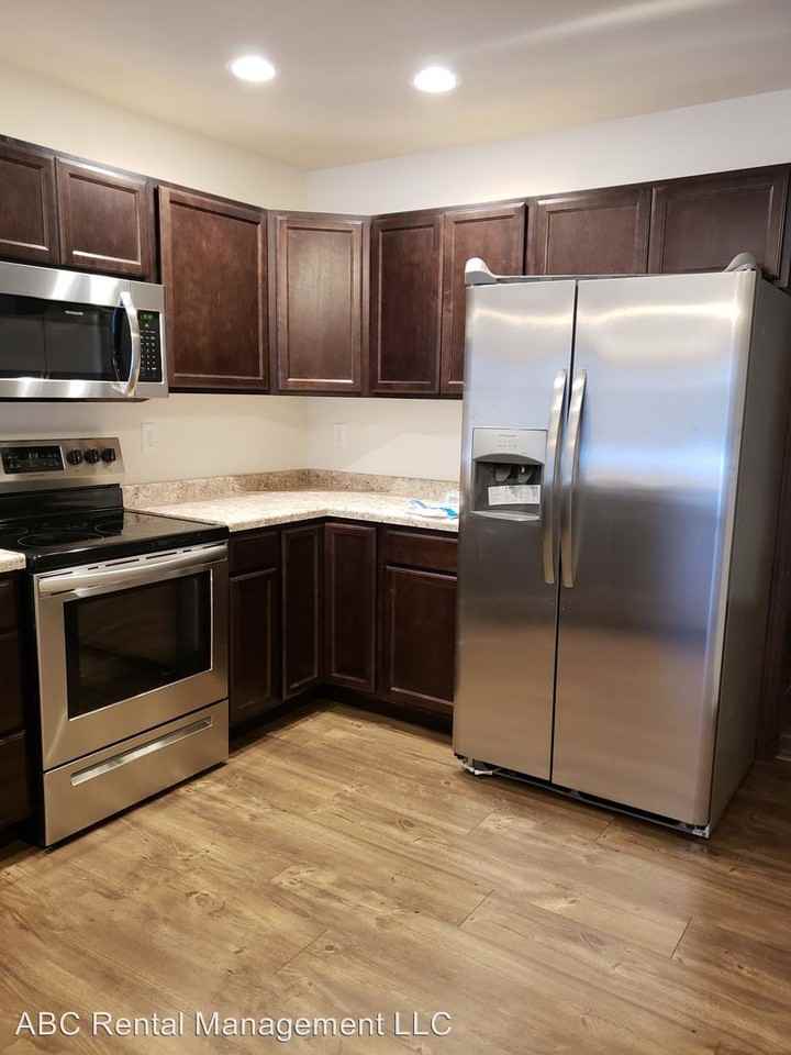 4919 Annabelle Ct - Photo 2 of 21