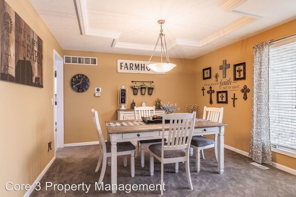 1503 Sweetbriar Dr - Photo 2 of 14