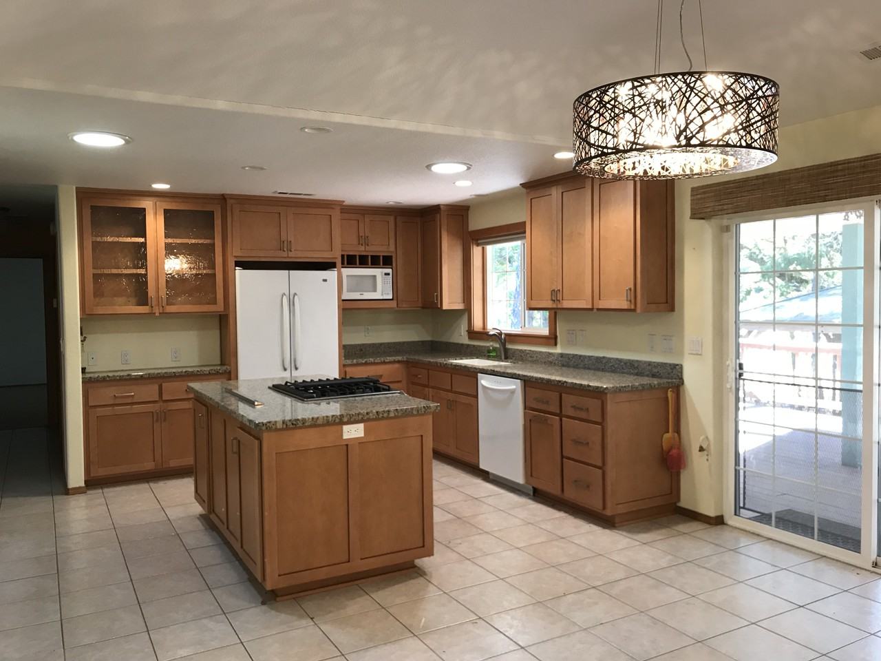 234 Mountain Pine Dr - Photo 3 of 12