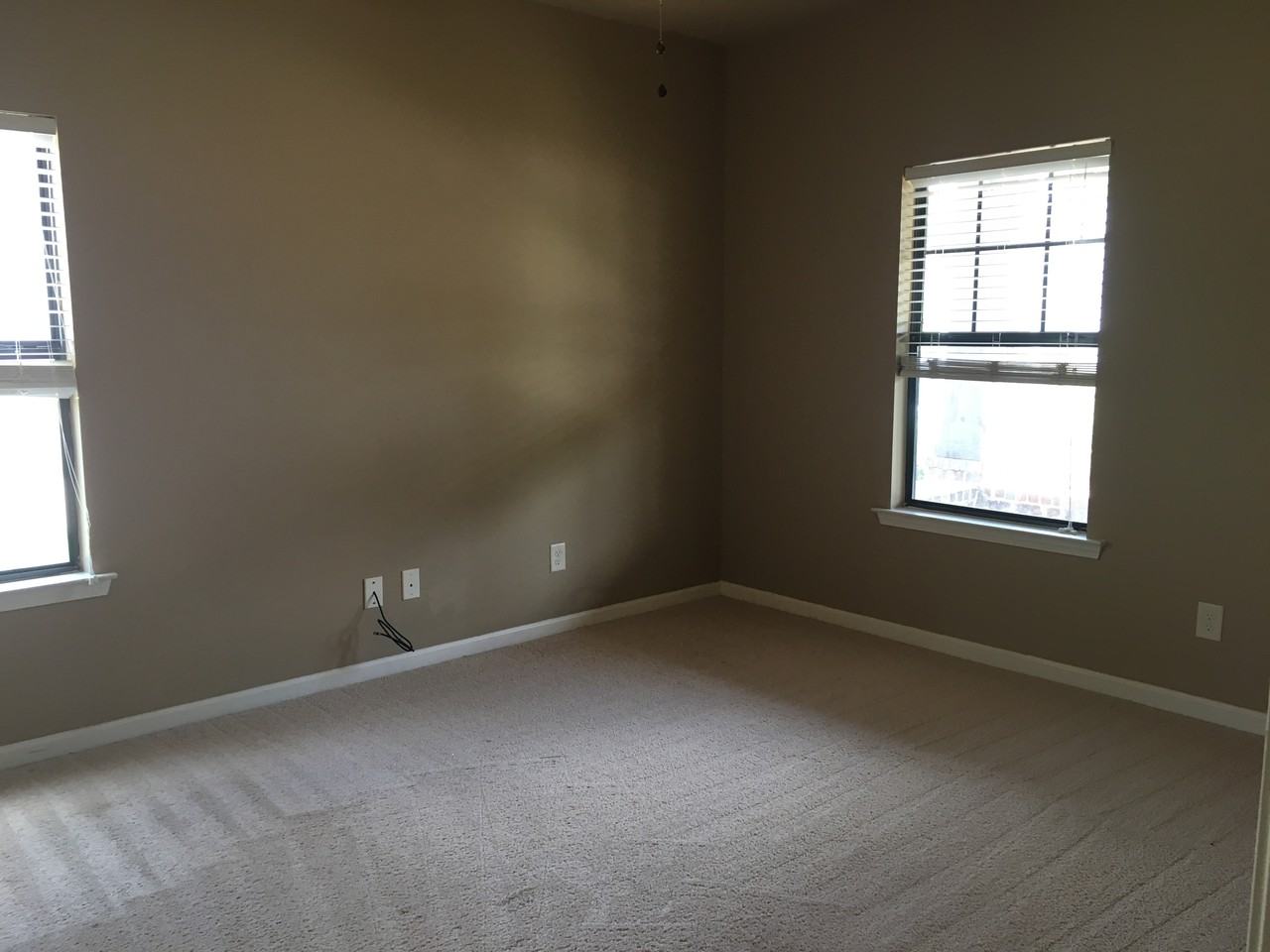 124 Enclave Ave - Photo 2 of 2