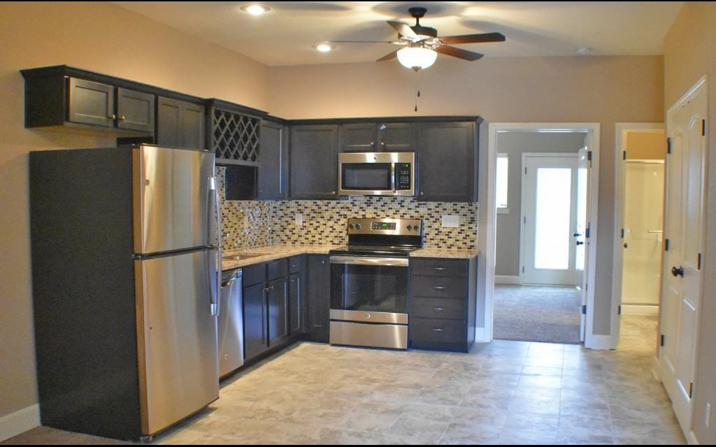 2131 SW Timbertrace Ln - Photo 3 of 13