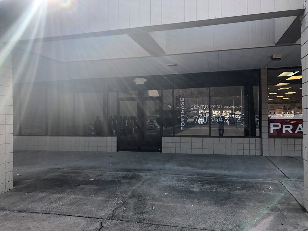 3644 Rhodes Ave - Photo 2 of 8