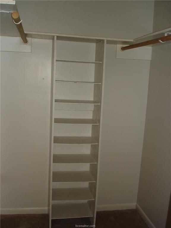 2203 Windsor Dr - Photo 3 of 24