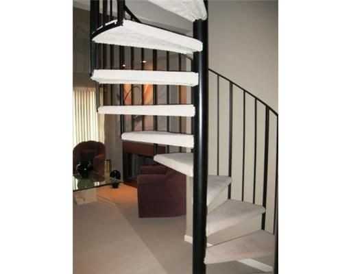 1329 Turner St - Photo 3 of 8