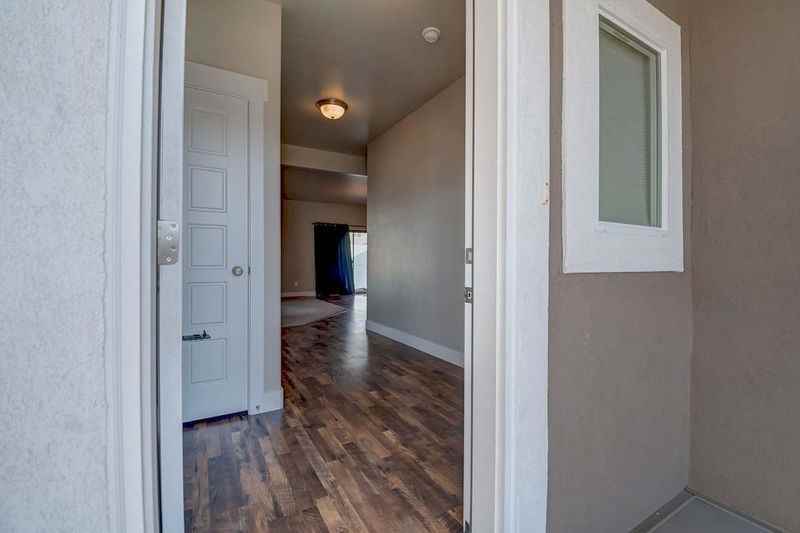 4222 Shirley Ln - Photo 2 of 23