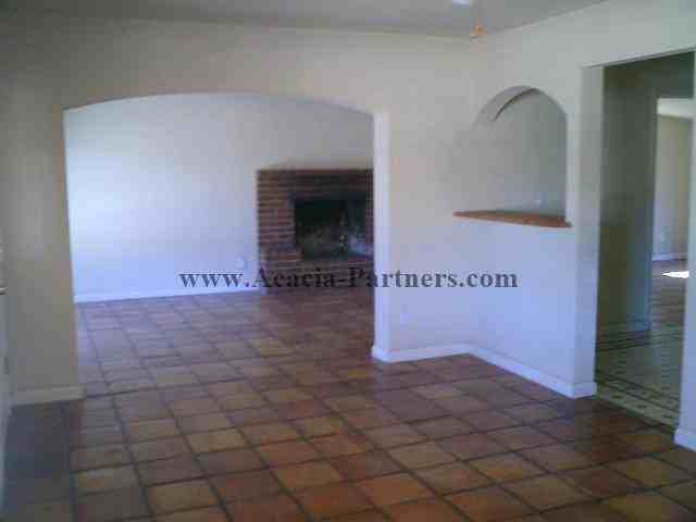 2655 S Wilson Ave - Photo 3 of 9