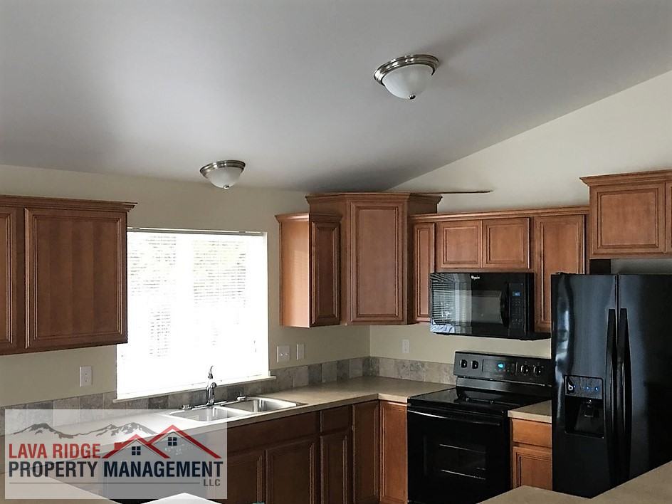 51325 Mitts Way - Photo 3 of 7