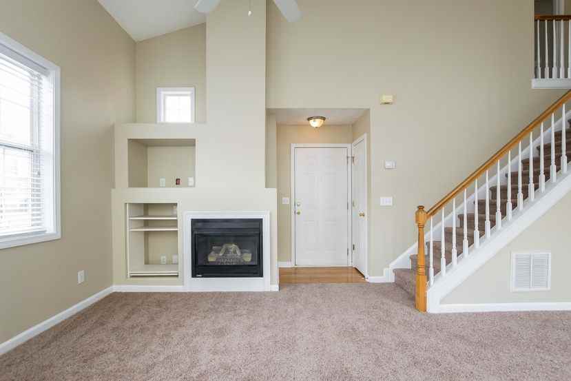 433 Windcroft Circle Northwest - Photo 3 of 19