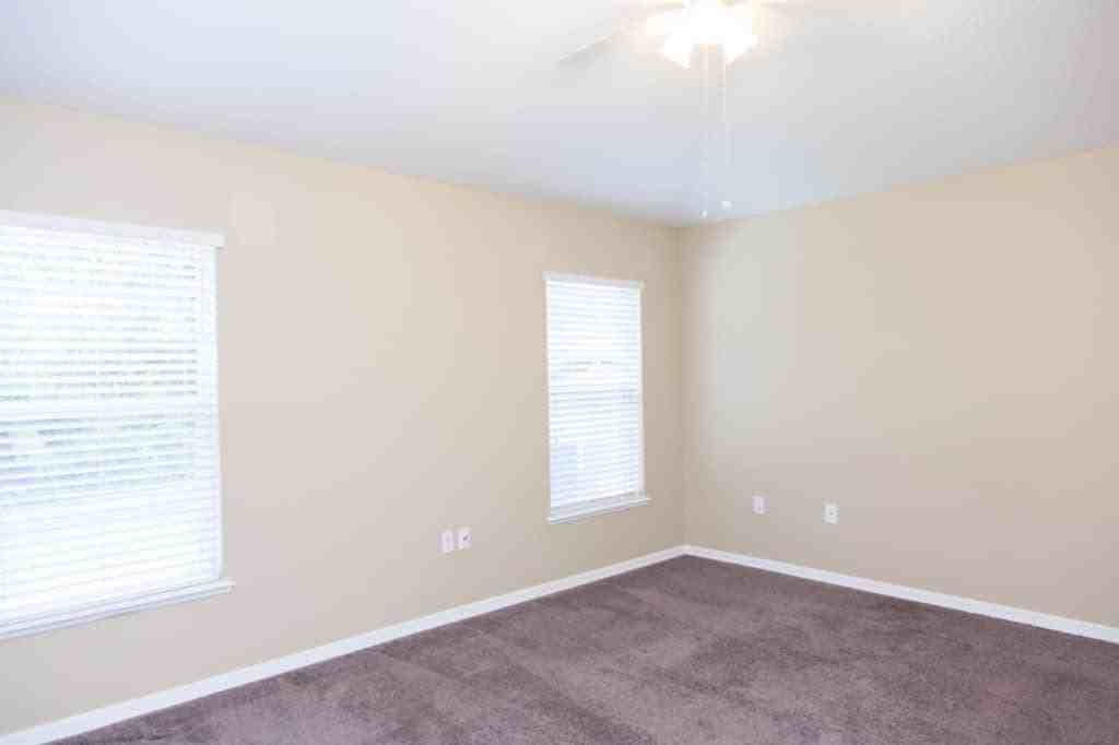17047 Lixberry Way - Photo 3 of 9