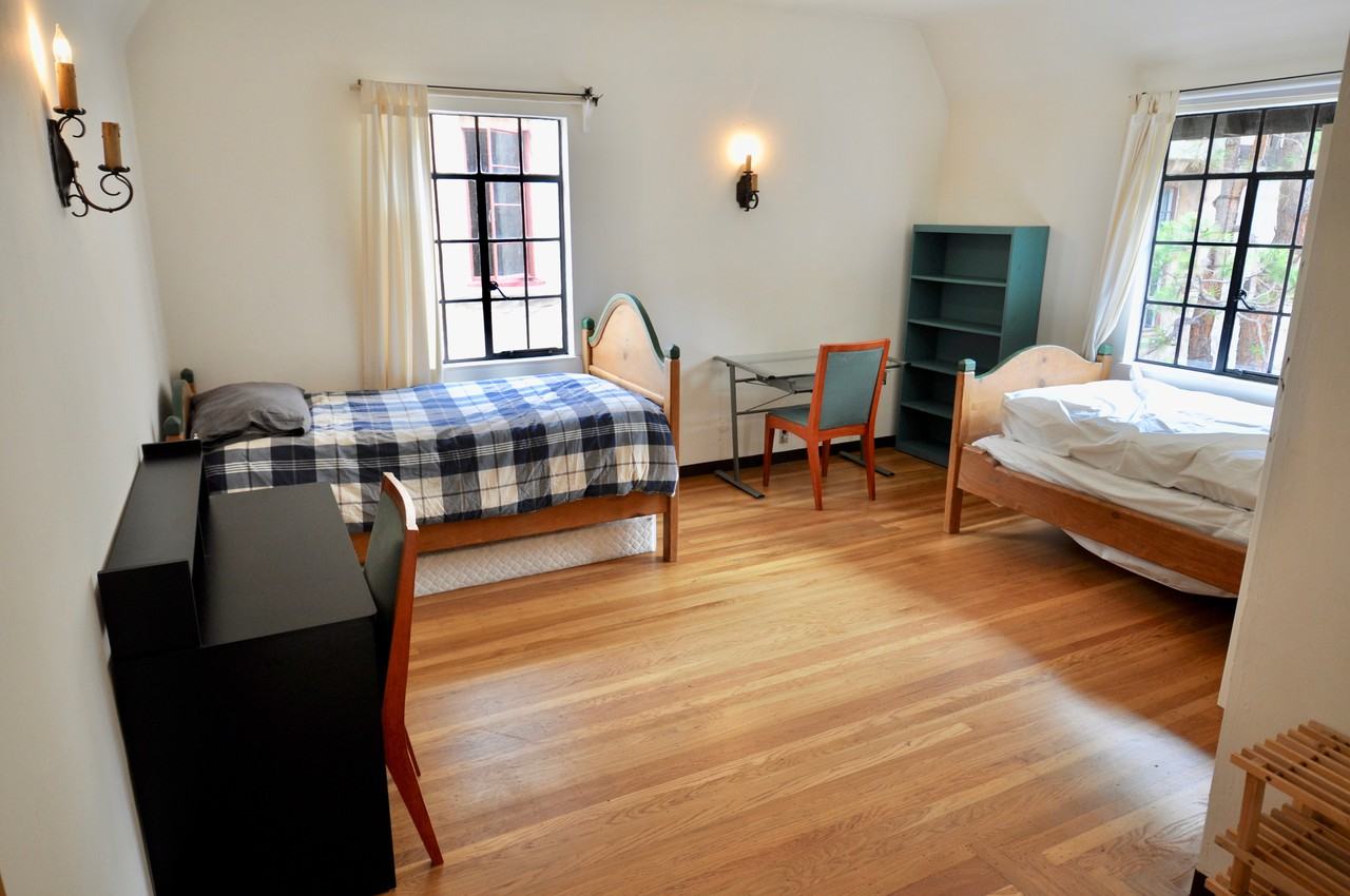 1829 Spruce St - Photo 3 of 25