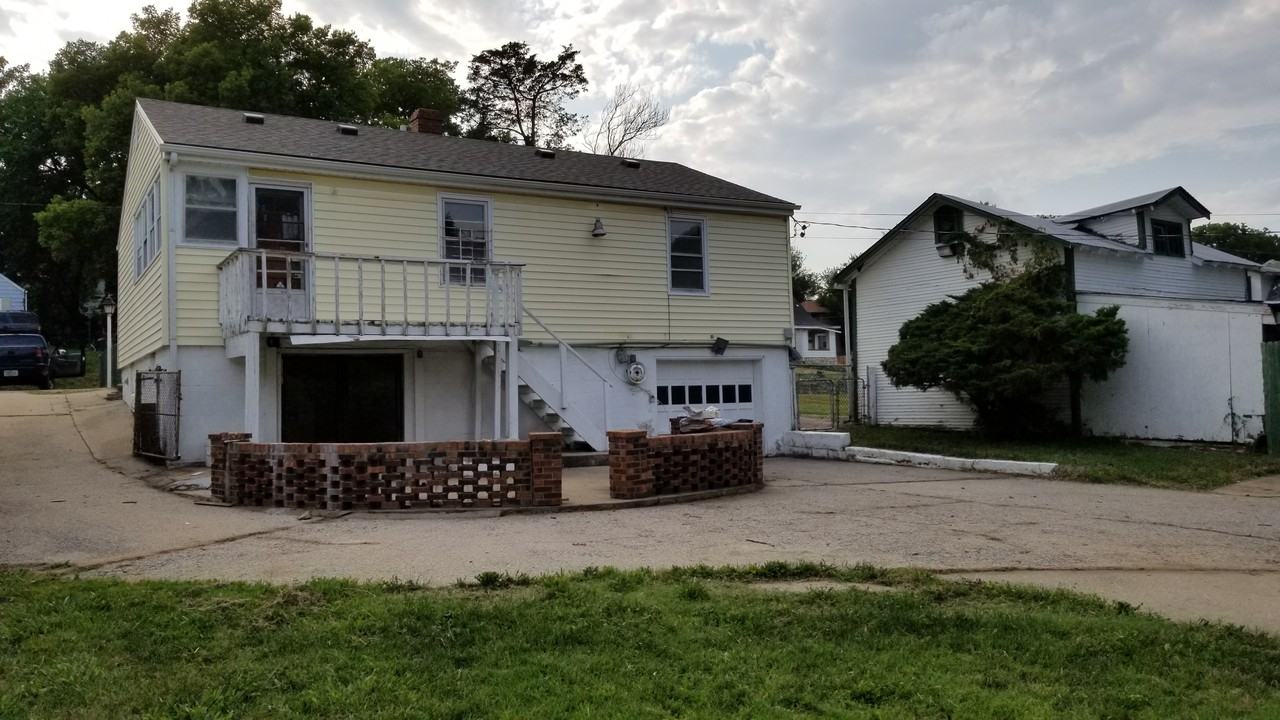 3421 Askew Avenue - Photo 2 of 4