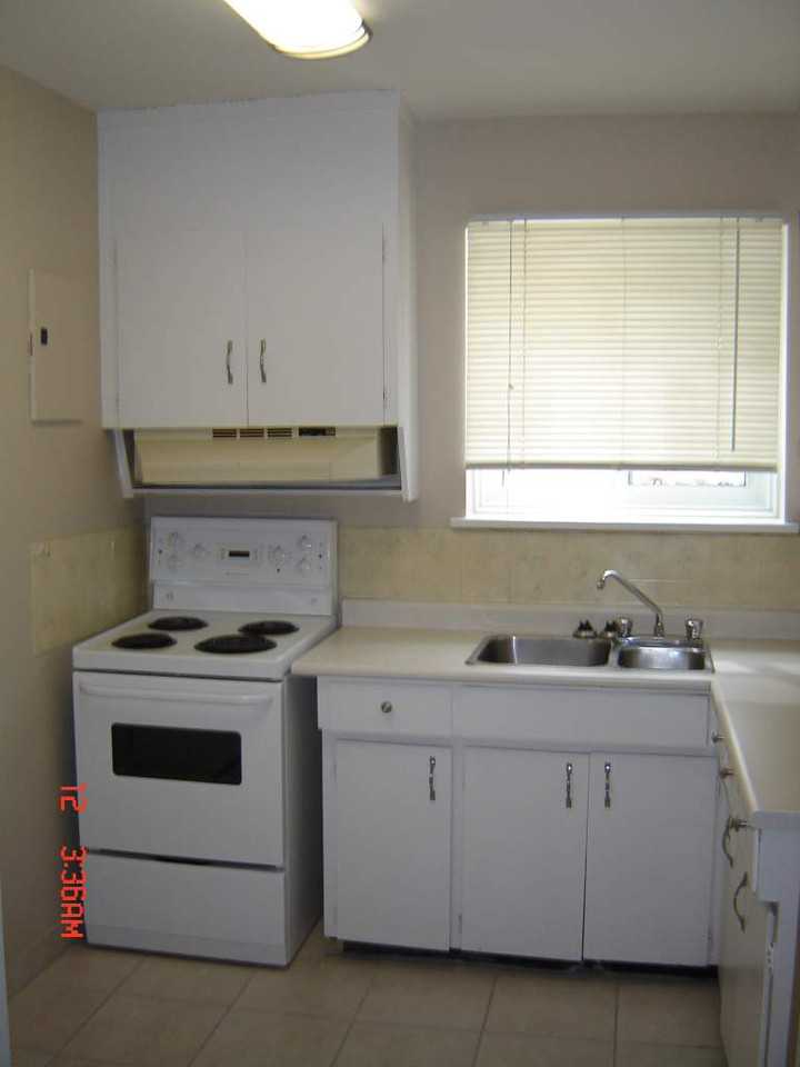 31 Carlton Street - Photo 3 of 4