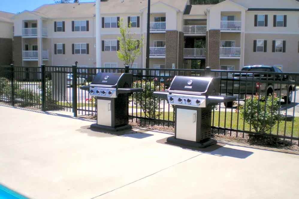 Autumn View Apartments - Photo 3 of 10