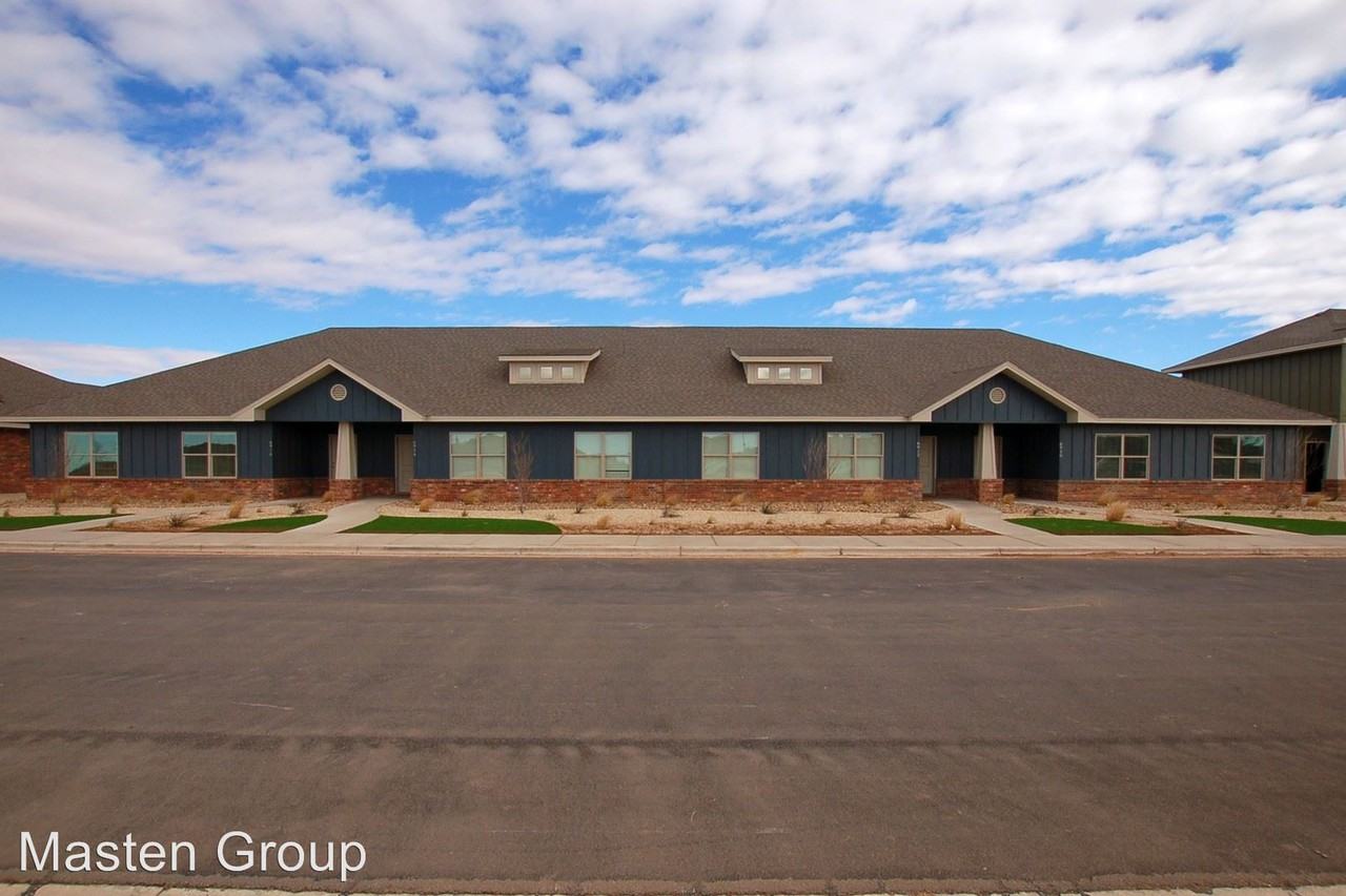 6910 21st St - Photo 2 of 12