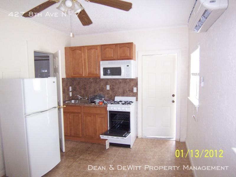 427 8th Ave N - Photo 2 of 10